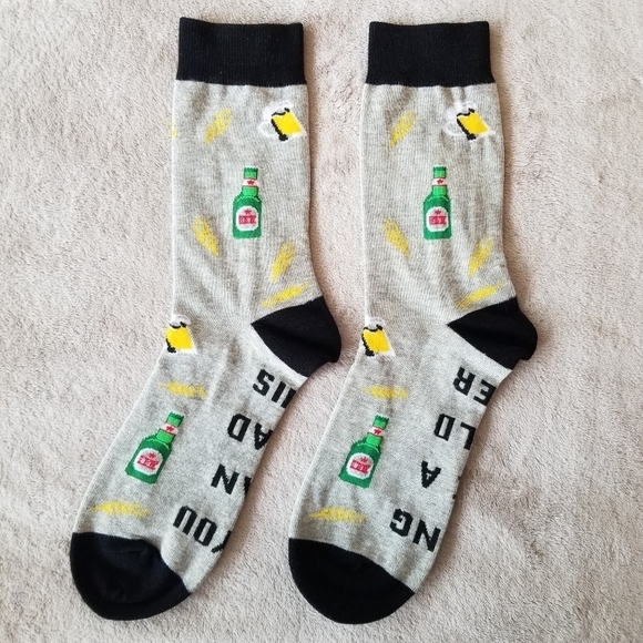 New Novelty Socks 2 Pack - If You Can Read This, Bring Me...Coffee/Beer - Picture 13 of 15